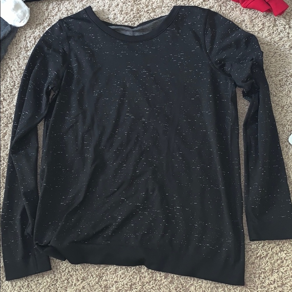 LULULEMON LONGSLEEVE SHIRT